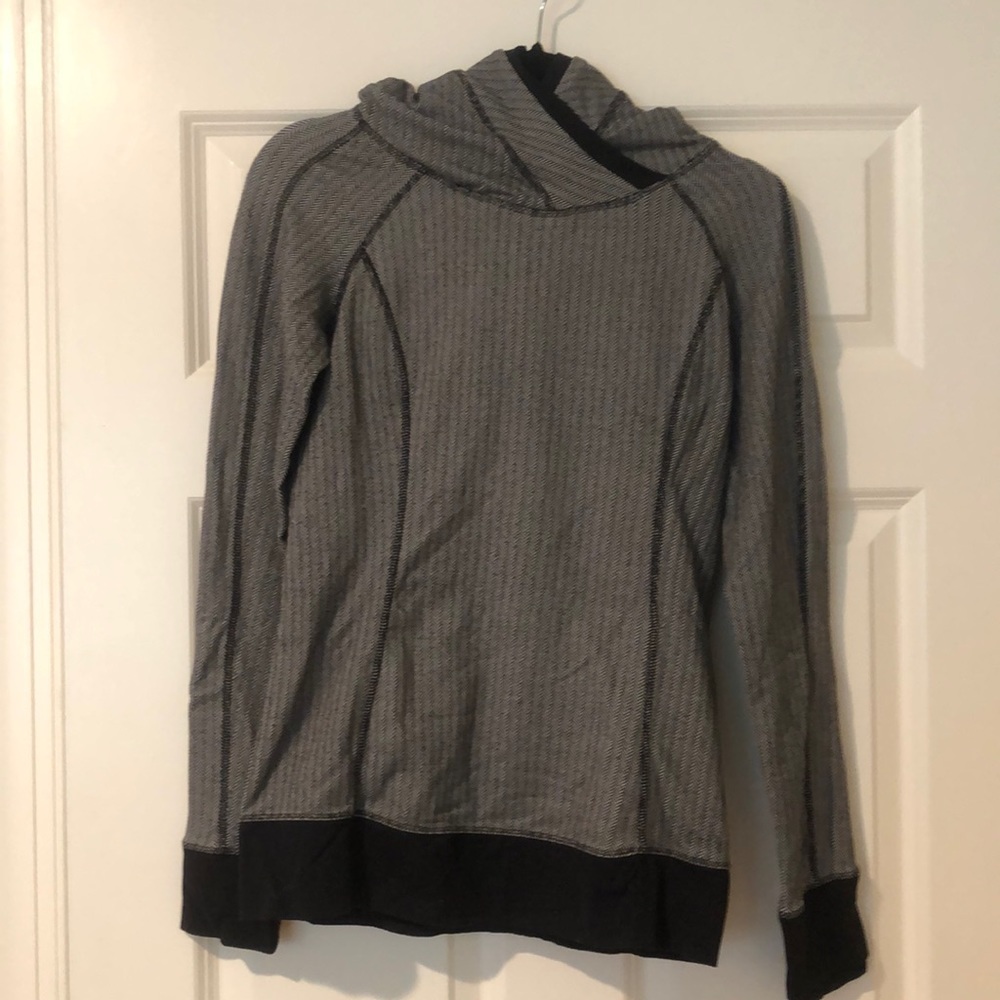 Lululemon jacket/sweatshirt